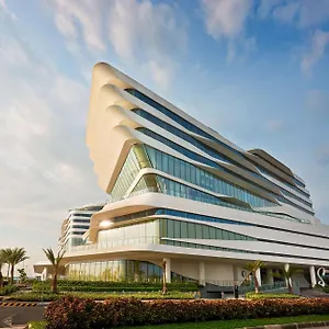 Conrad Manila Пасай